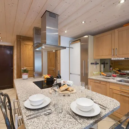 Apartment Les Bossons Sleeps 4
